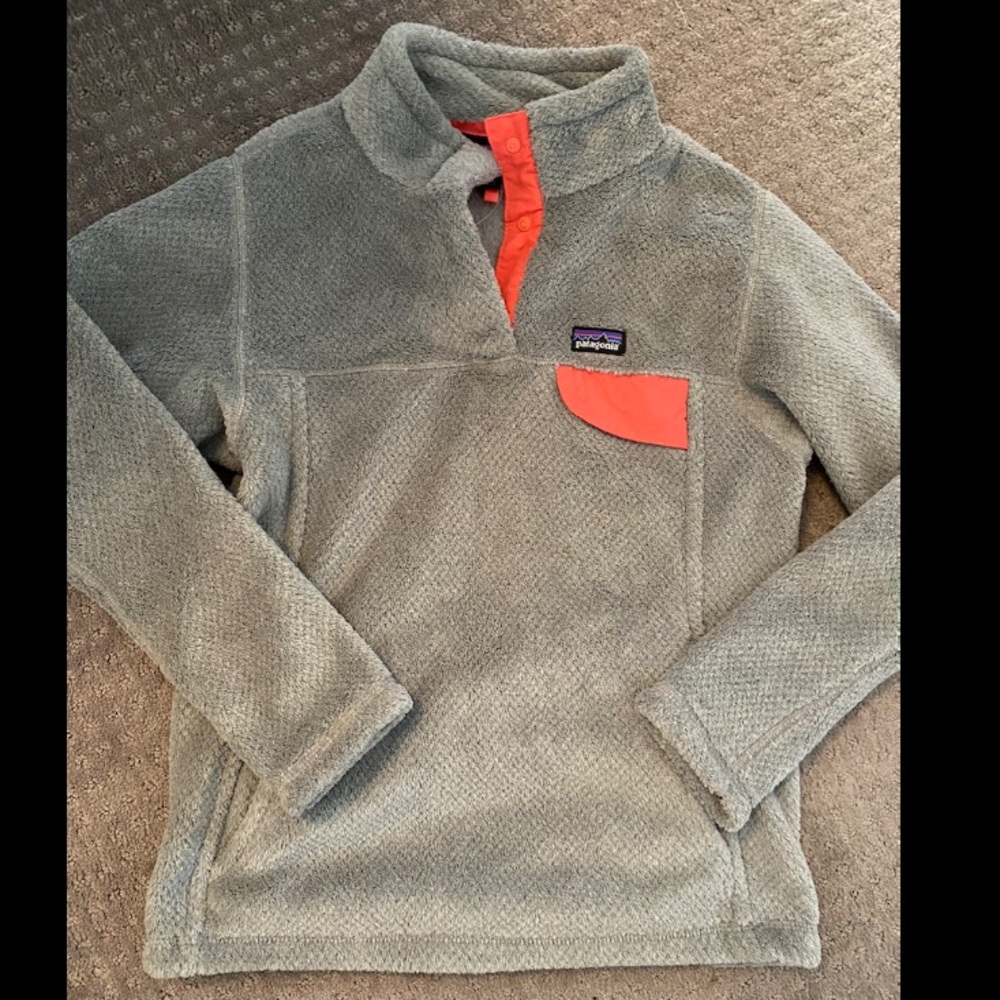 Girls size L (12) Patagonia fleece